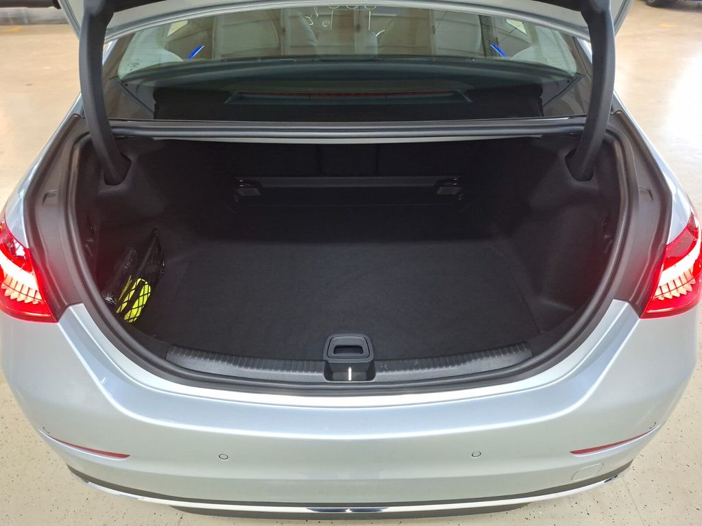 Mercedes-Benz C 200 2024