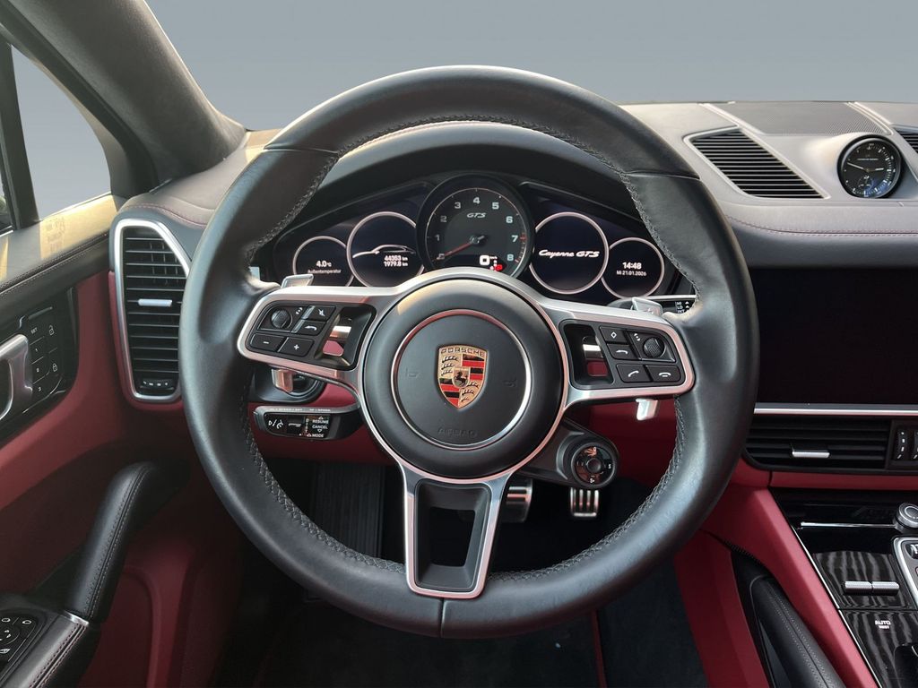 Porsche Cayenne 2023