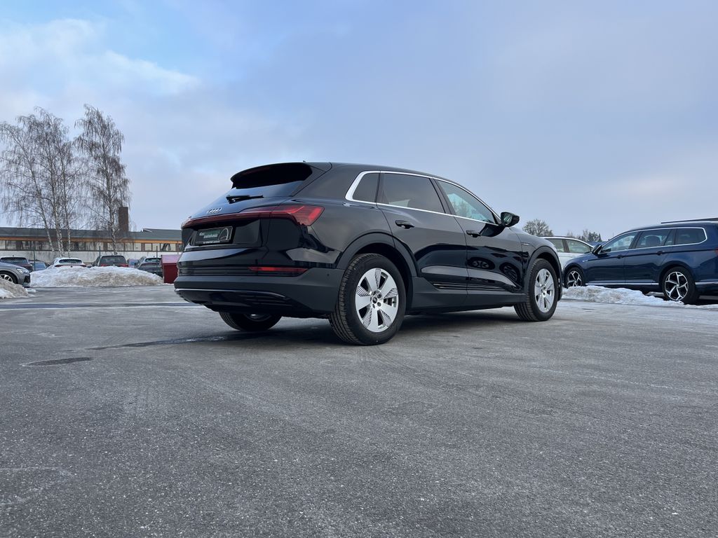 Audi e-tron 2022
