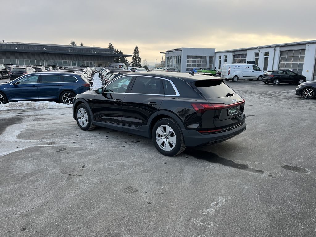 Audi e-tron 2022