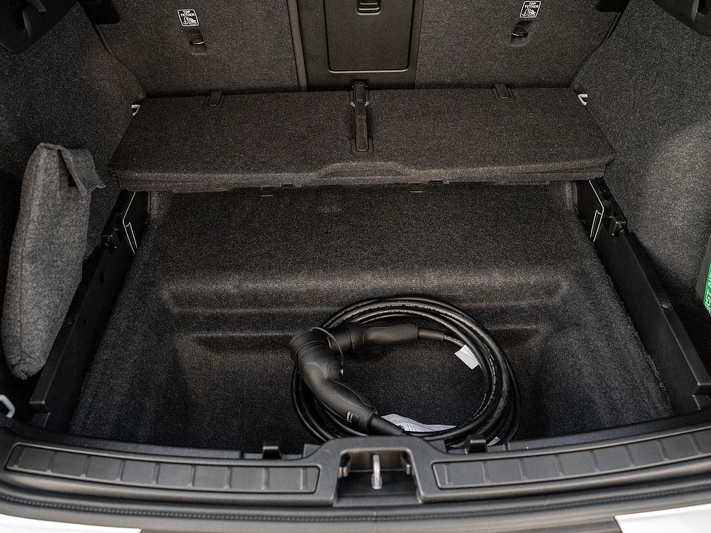 Volvo EX40 2025