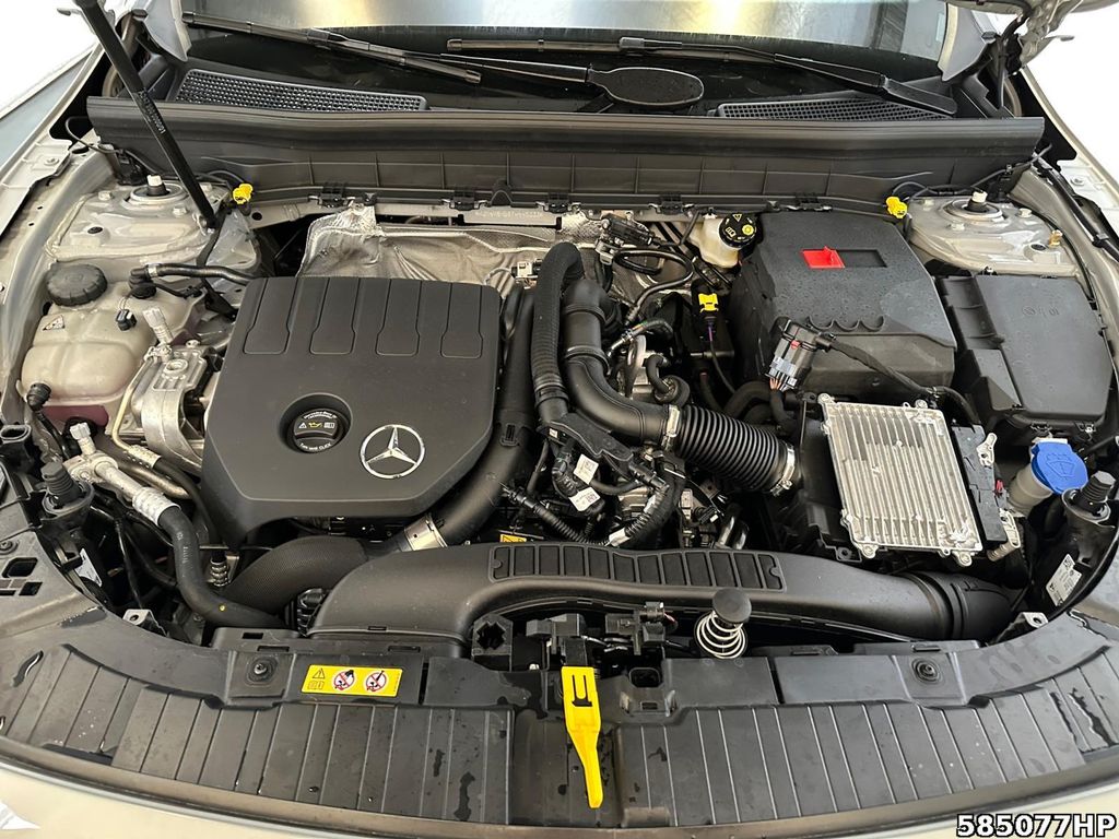 Mercedes-Benz GLB 200 2025