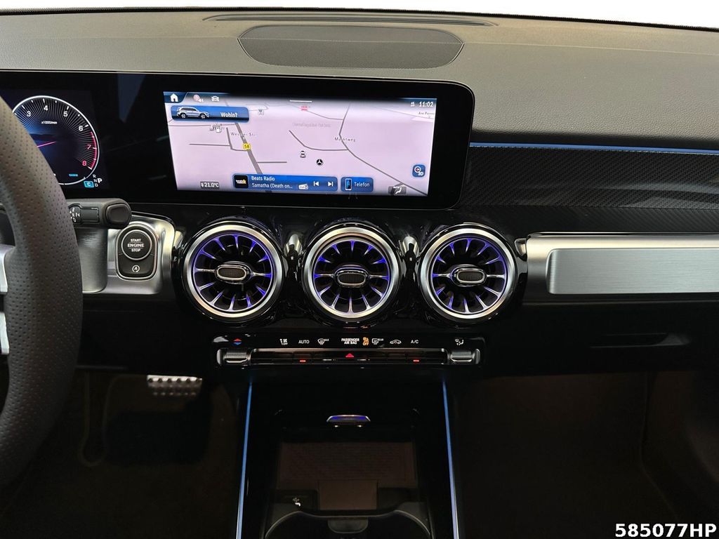 Mercedes-Benz GLB 200 2025