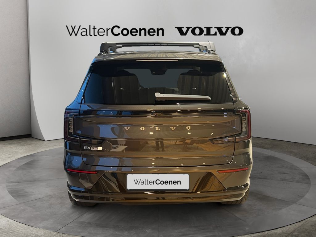 Volvo EX90