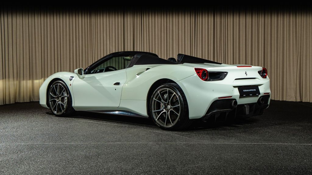 Ferrari 488 Spider 2017