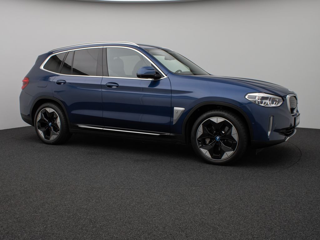 BMW iX3 2021