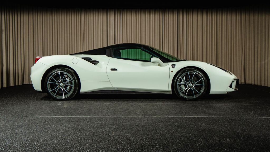 Ferrari 488 Spider 2017