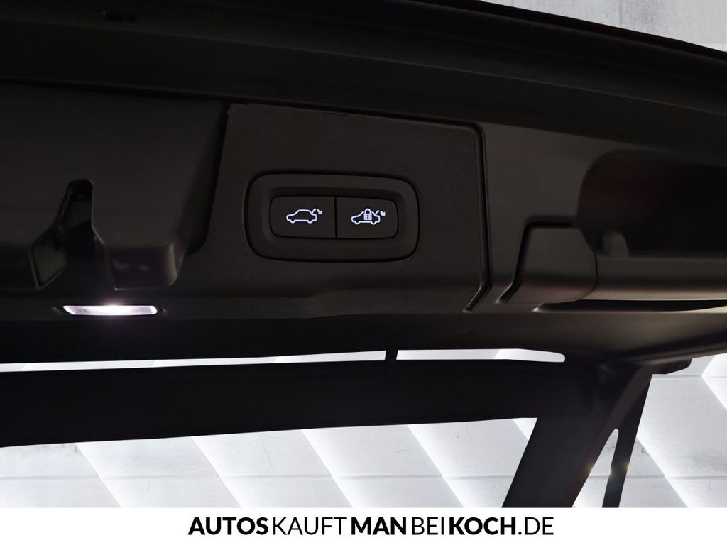 Volvo XC60 2025