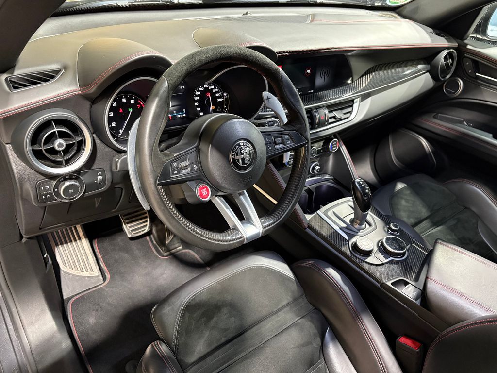 Alfa Romeo Stelvio 2019