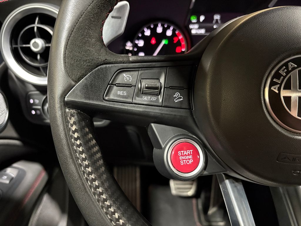 Alfa Romeo Stelvio 2019