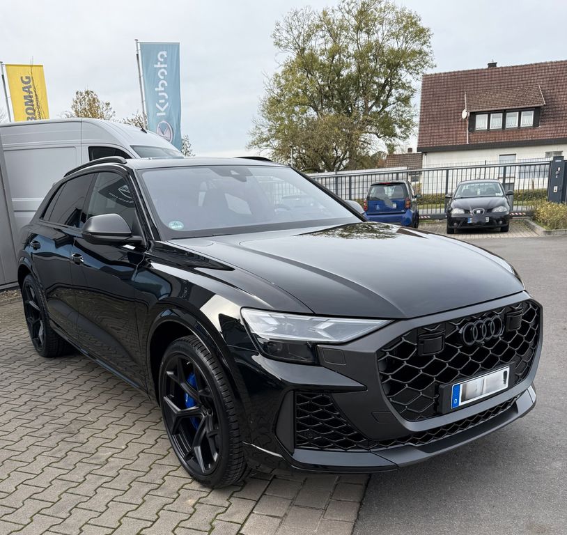 Audi RSQ8 2025