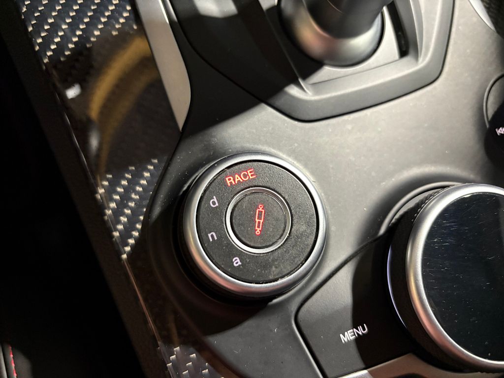 Alfa Romeo Stelvio 2019