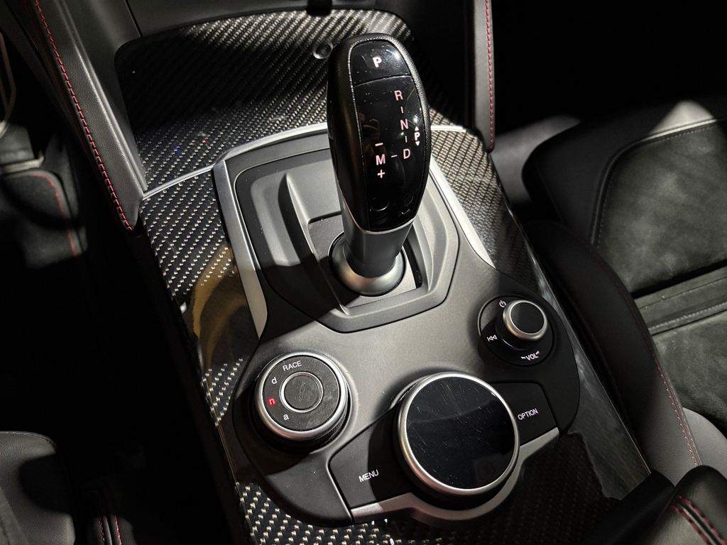 Alfa Romeo Stelvio 2019