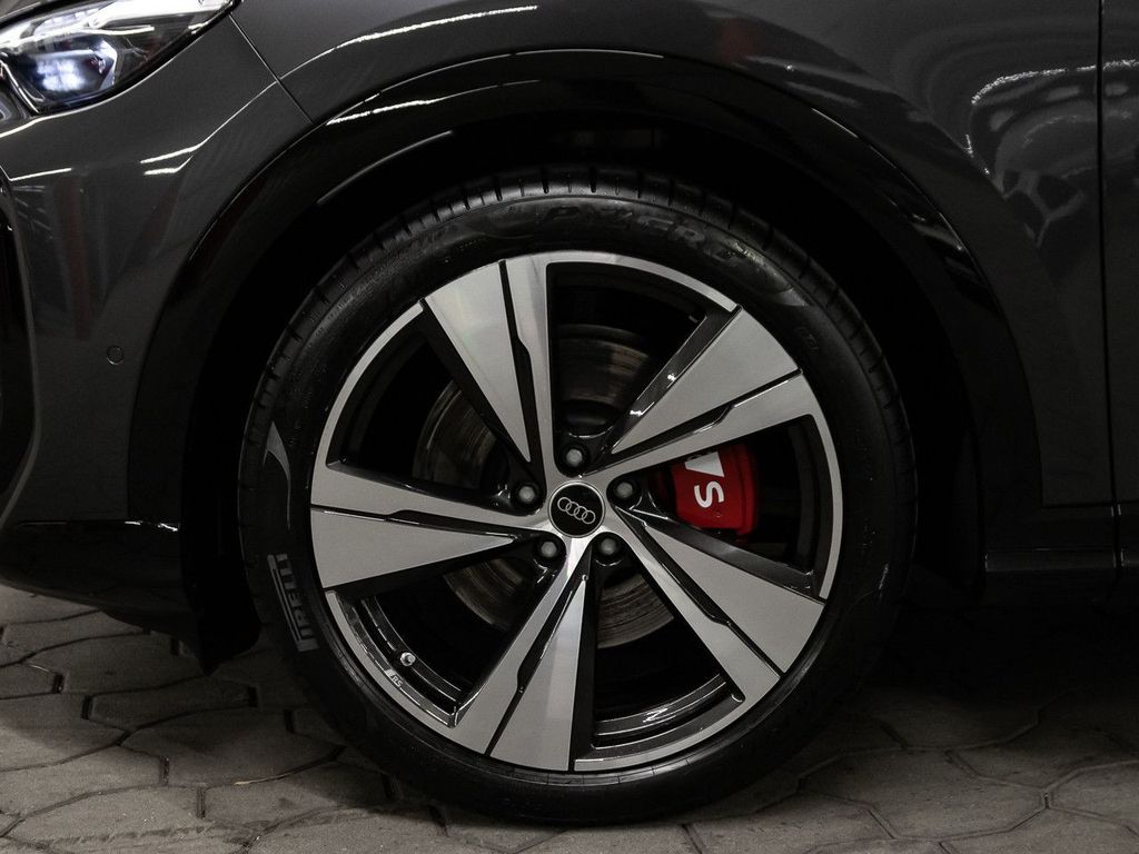 Audi SQ5 2025