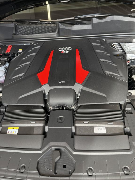Audi RSQ8 2025