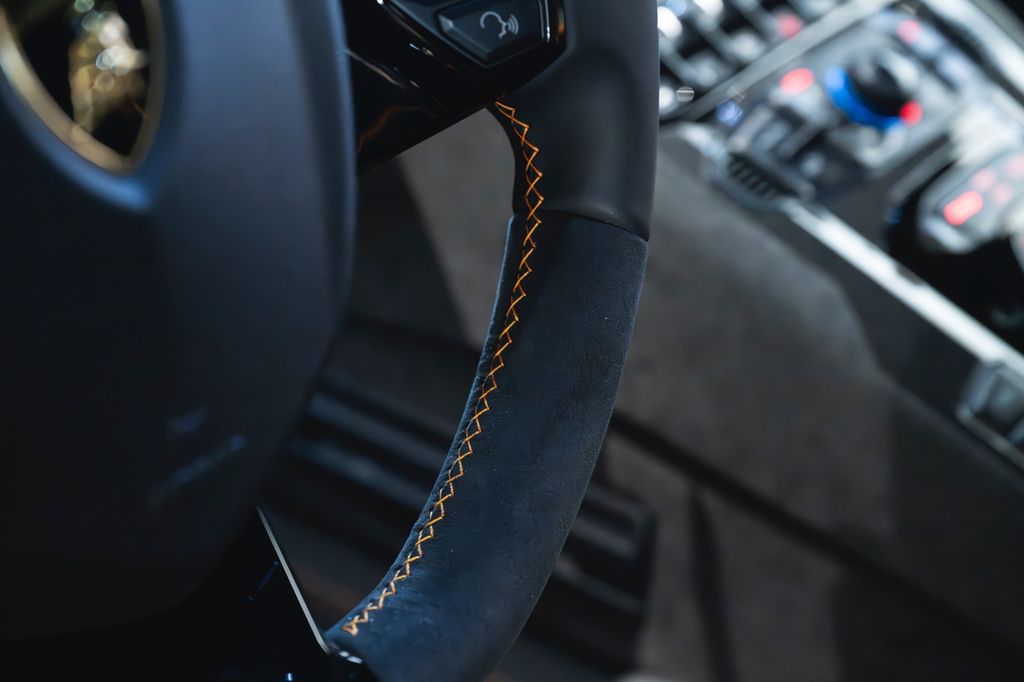 Lamborghini Aventador 2022