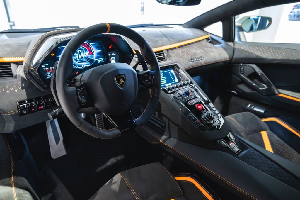 Lamborghini Aventador 2022