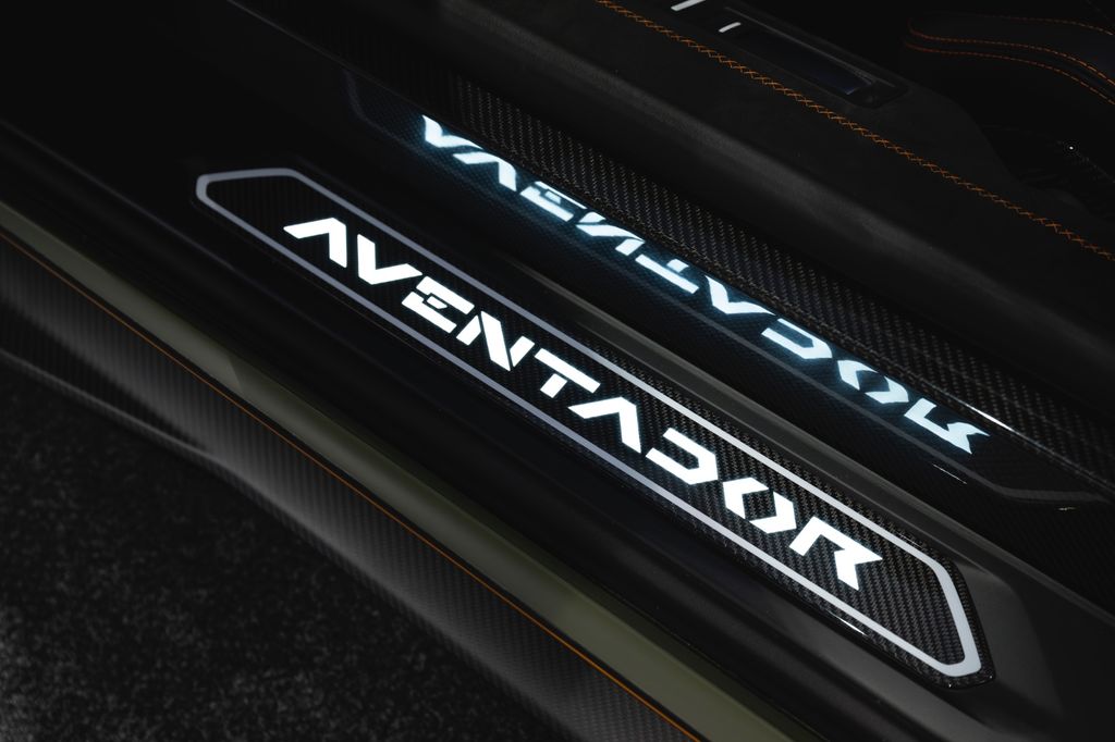 Lamborghini Aventador 2022