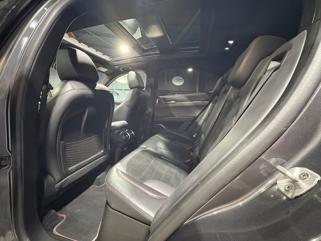 Alfa Romeo Stelvio 2019