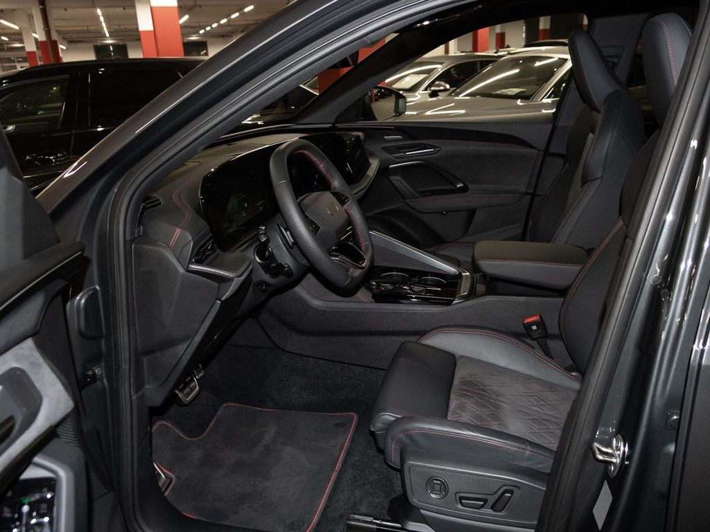 Audi SQ5 2025