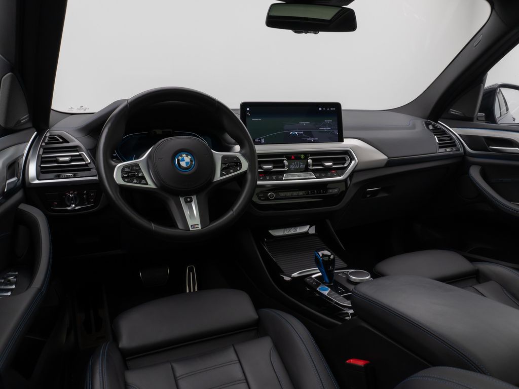 BMW iX3 2022