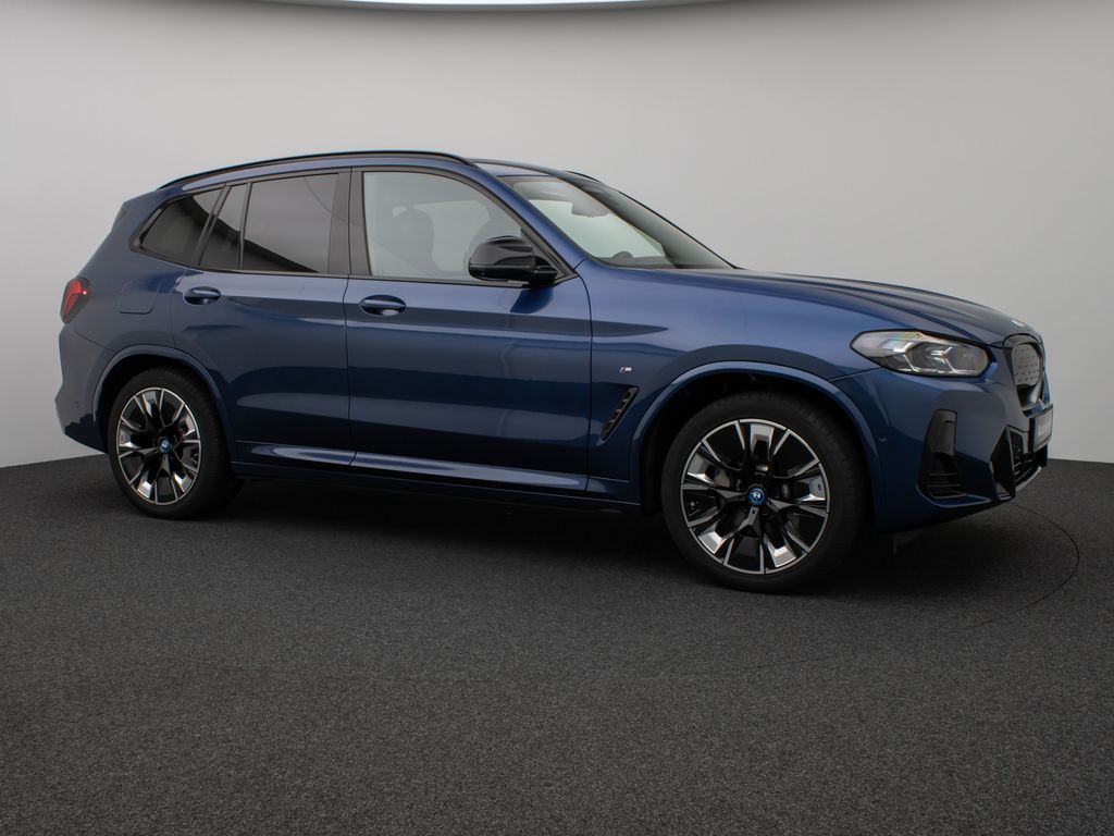 BMW iX3 2022