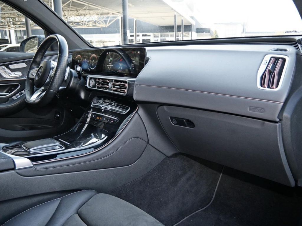 Mercedes-Benz EQC 2021