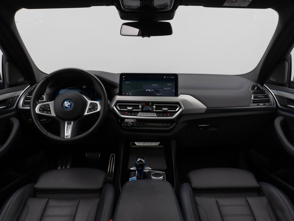 BMW iX3 2022