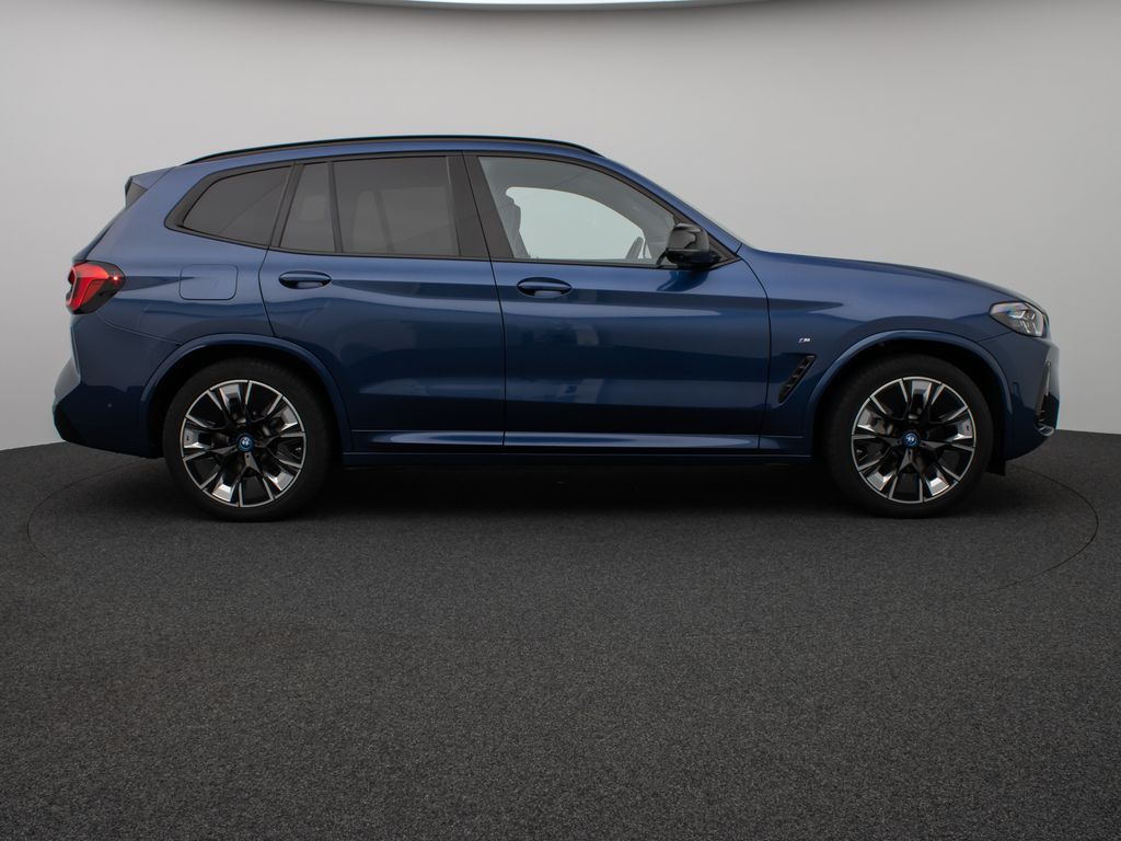 BMW iX3 2022