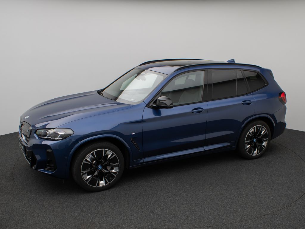 BMW iX3 2022
