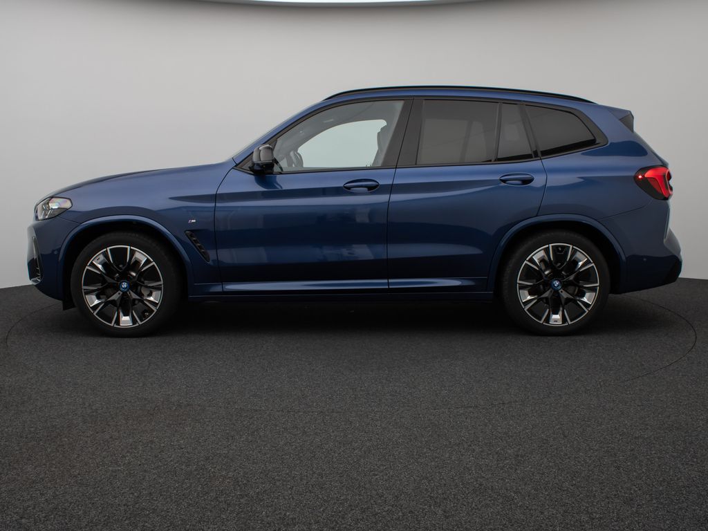 BMW iX3 2022
