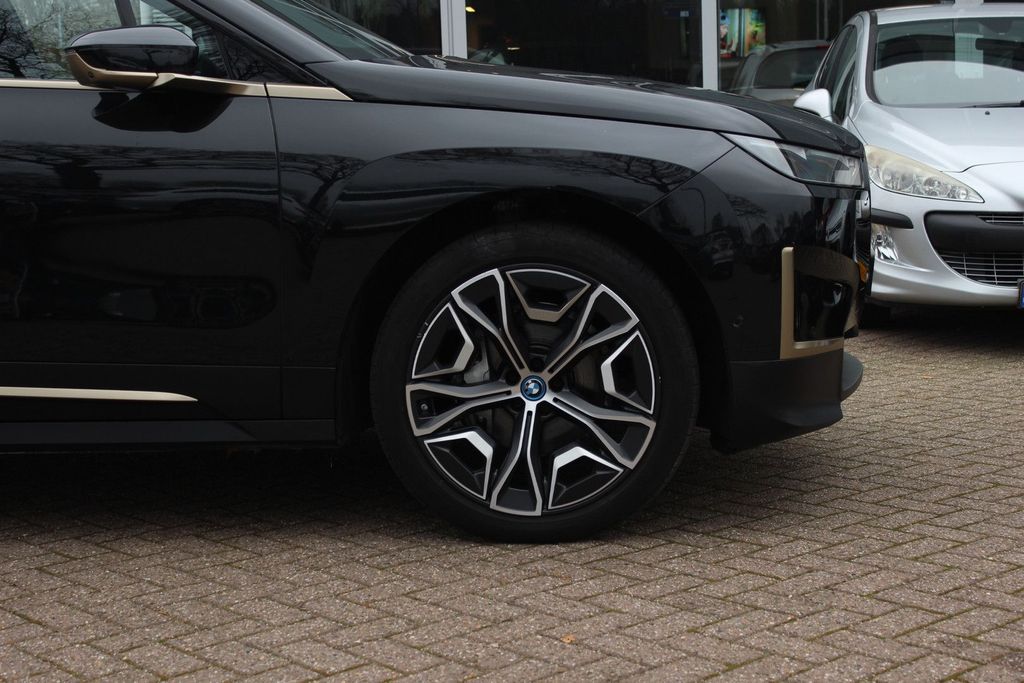 BMW iX 2022