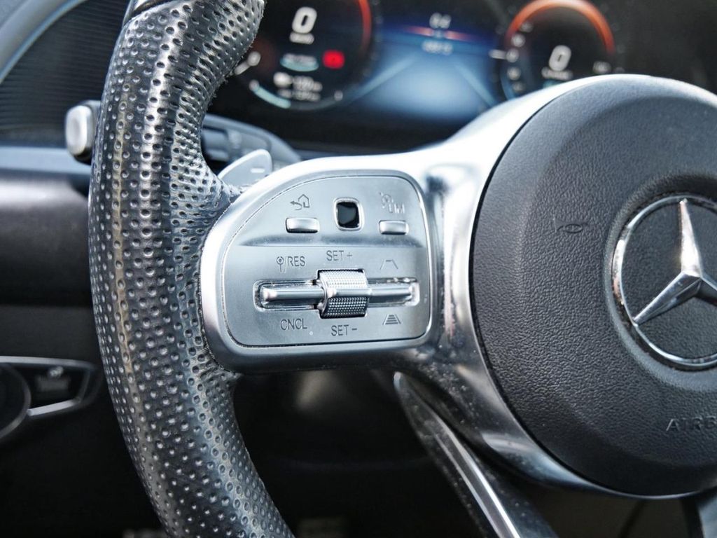 Mercedes-Benz EQC 2021