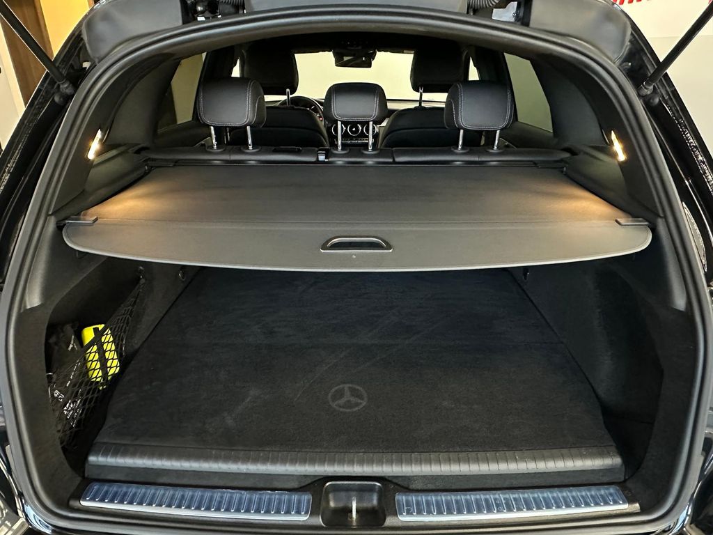 Mercedes-Benz GLC 300 2021