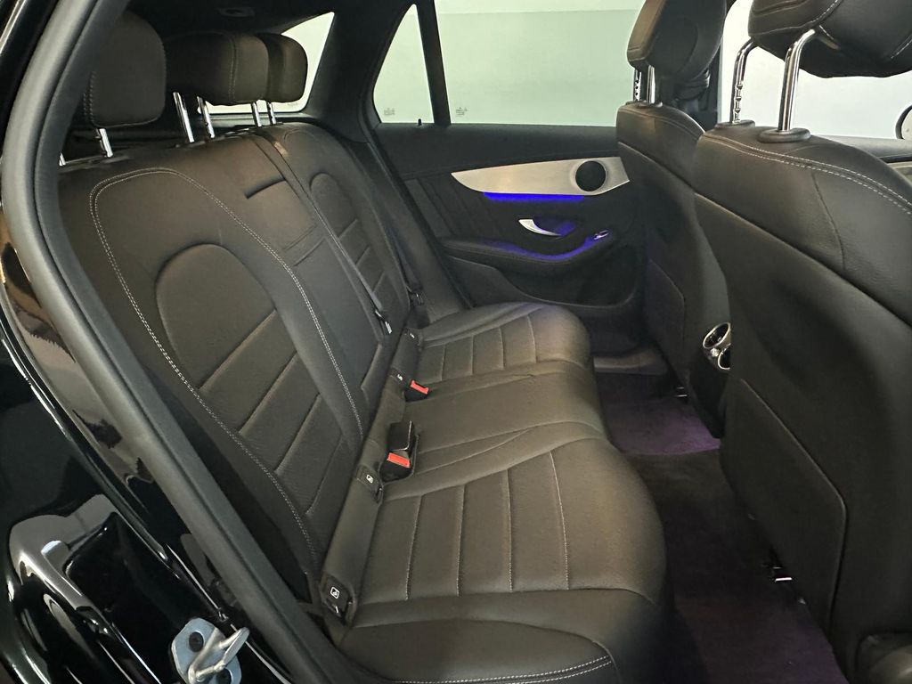 Mercedes-Benz GLC 300 2021