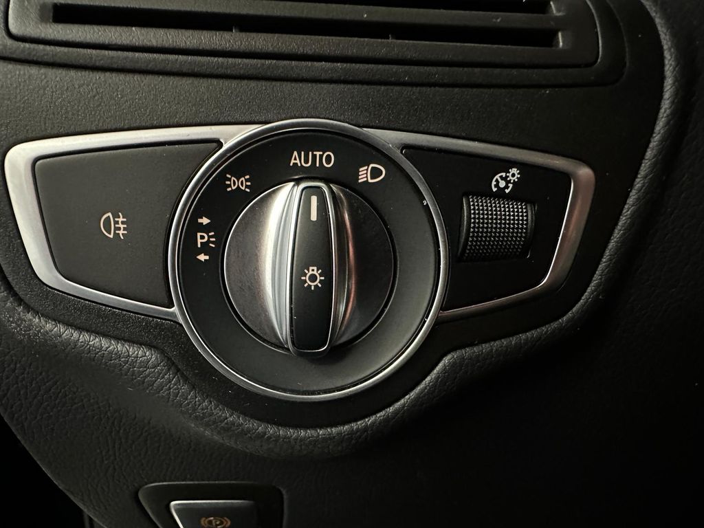 Mercedes-Benz GLC 300 2021