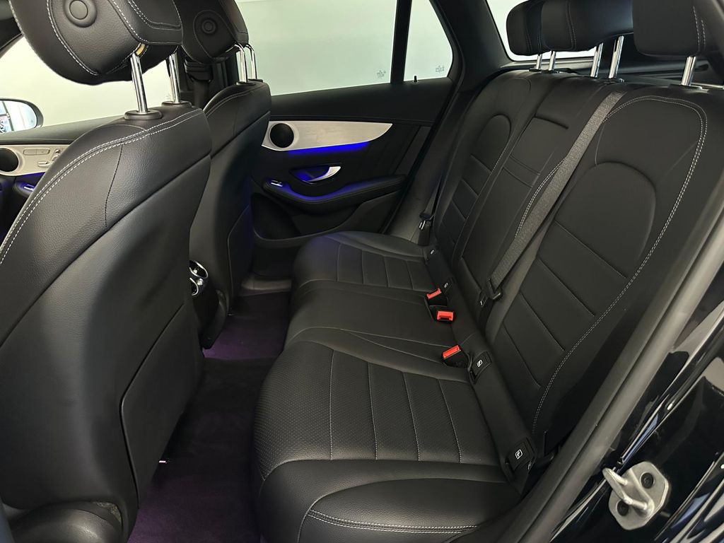 Mercedes-Benz GLC 300 2021