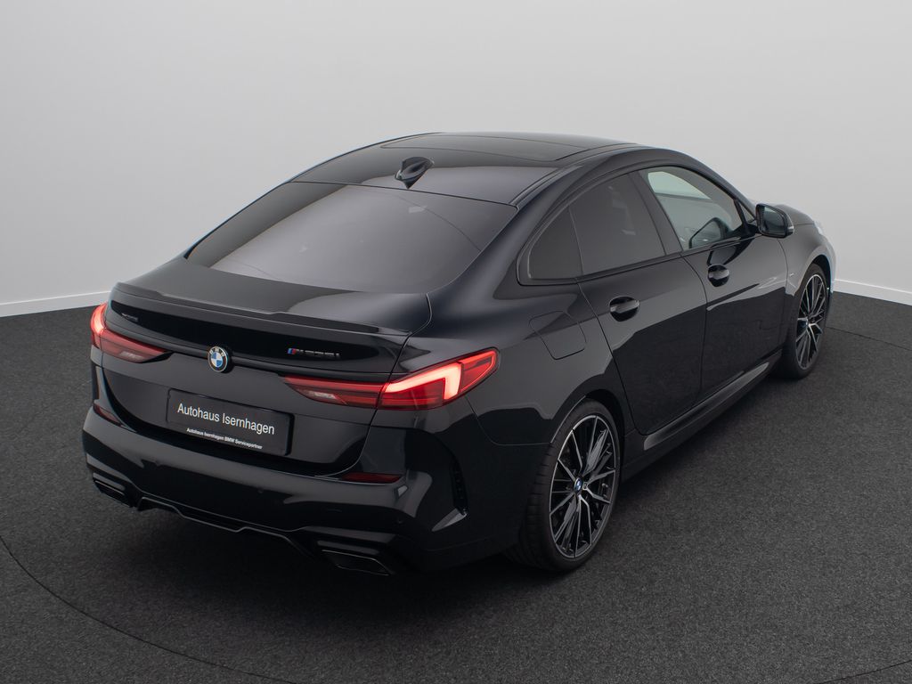 BMW M235 2022