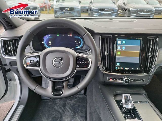 Volvo V90 2025