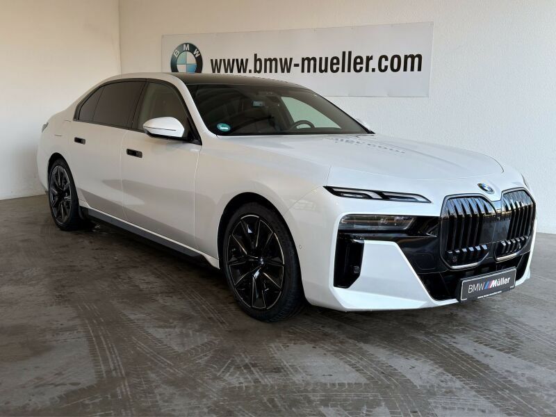 BMW i7 2025