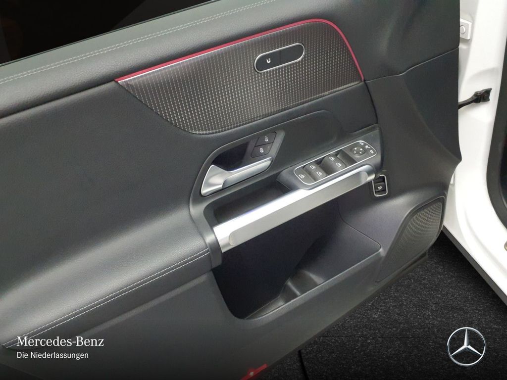 Mercedes-Benz EQB 2022