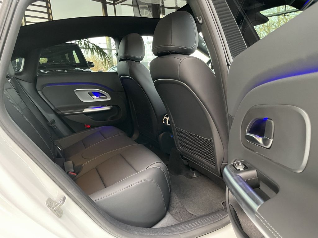 Mercedes-Benz CLA 350 2026