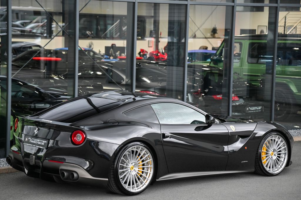 Ferrari F12 2014