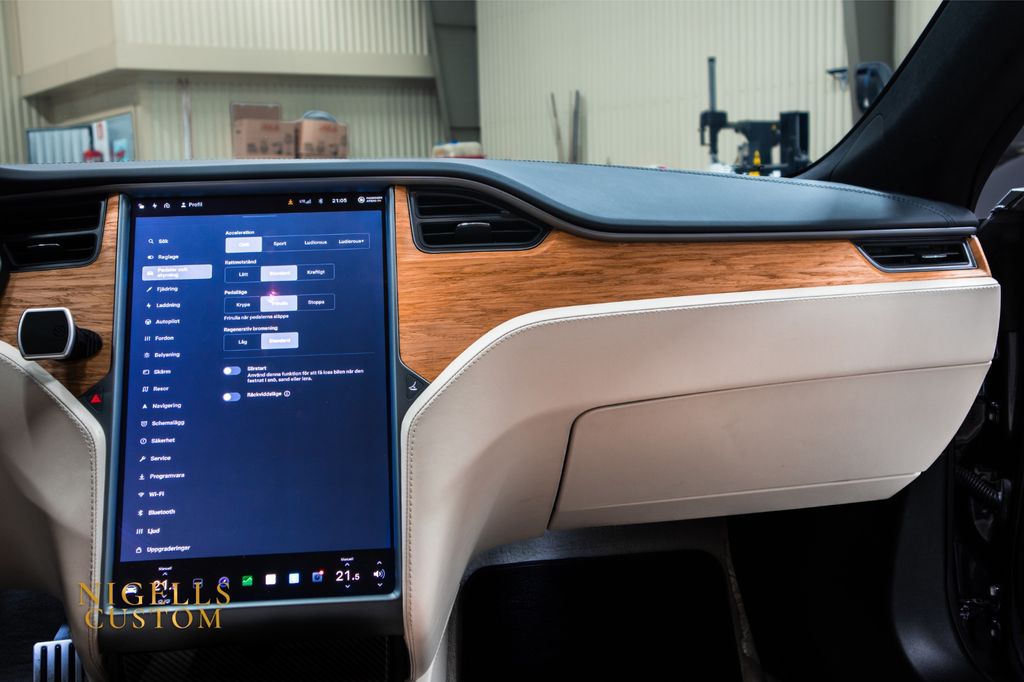 Tesla Model S 2019