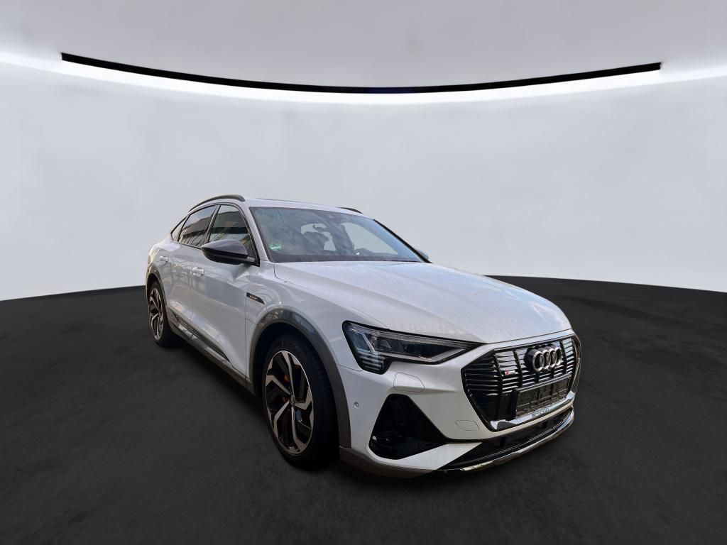 Audi e-tron 2022