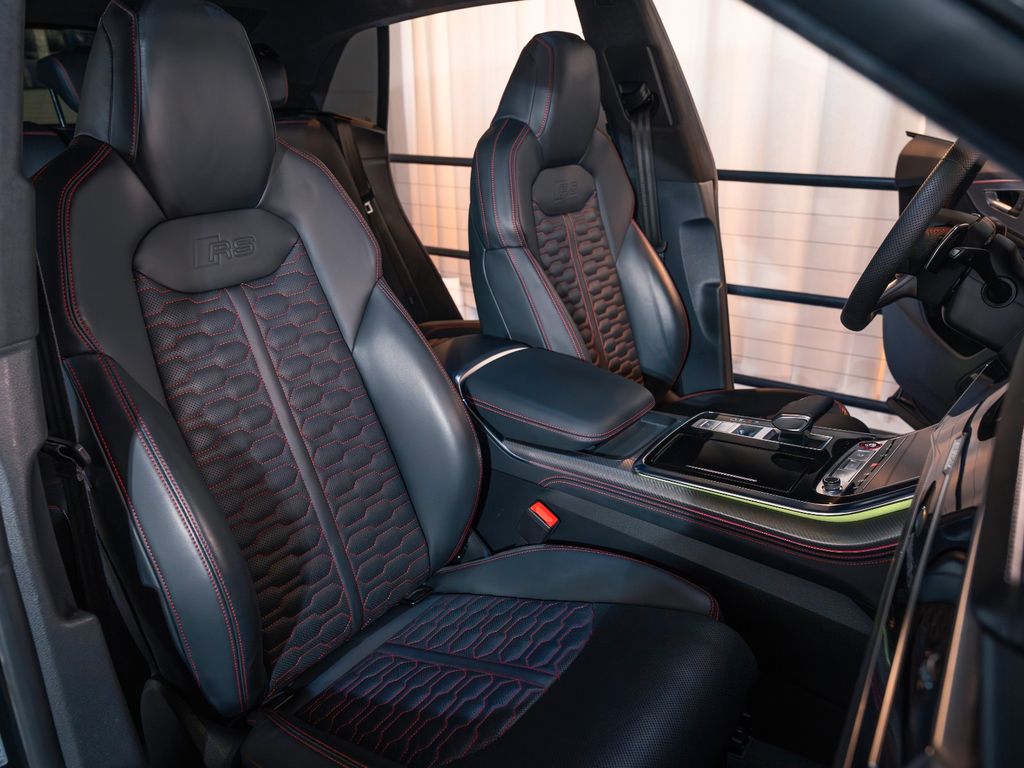 Audi RSQ8 2024