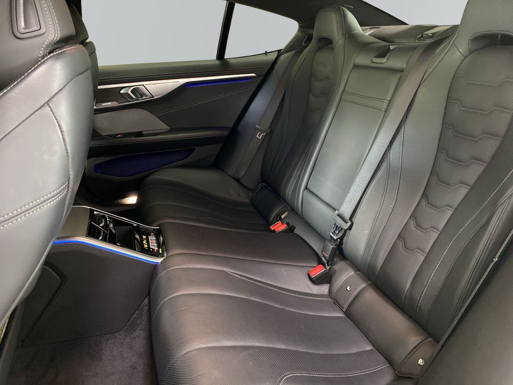 BMW M850 2022
