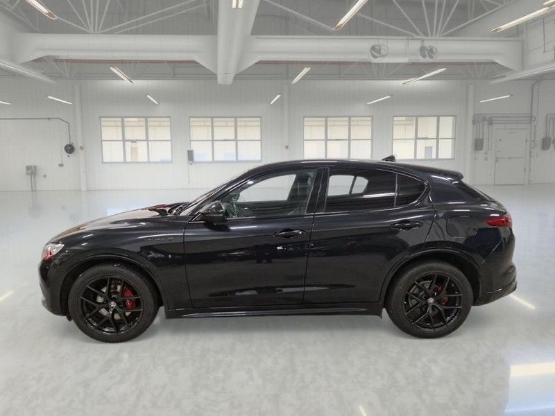Alfa Romeo Stelvio 2021