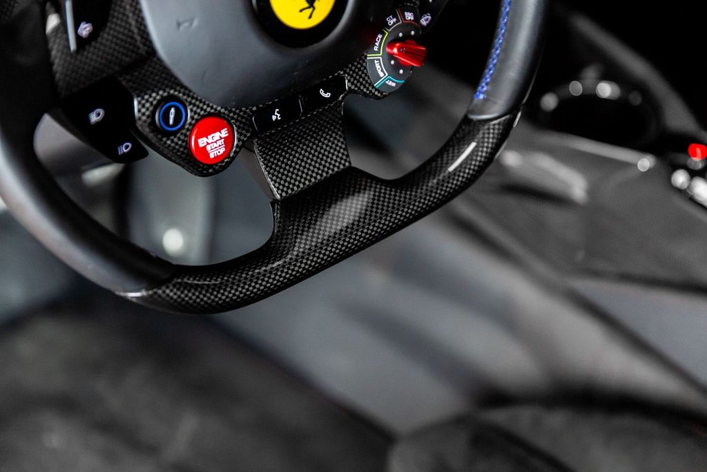 Ferrari 812 2022