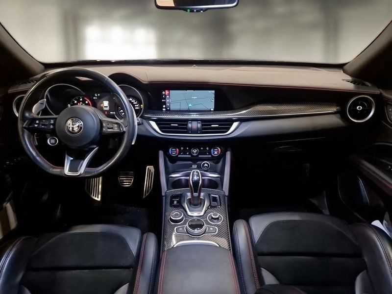 Alfa Romeo Stelvio 2021